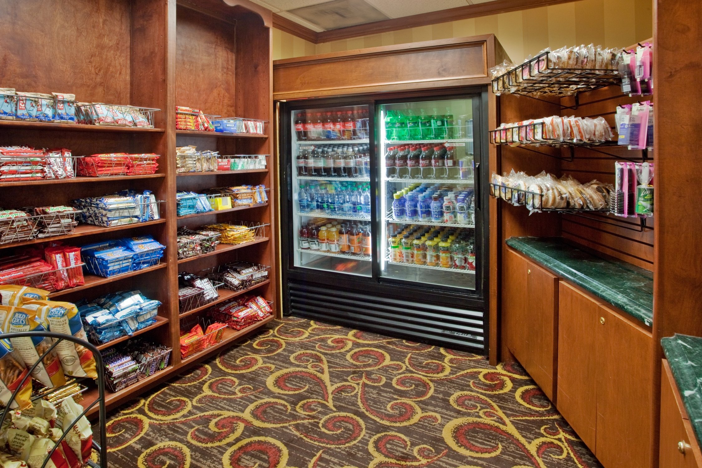 Ramada by Wyndham Cleveland Independence 13/56