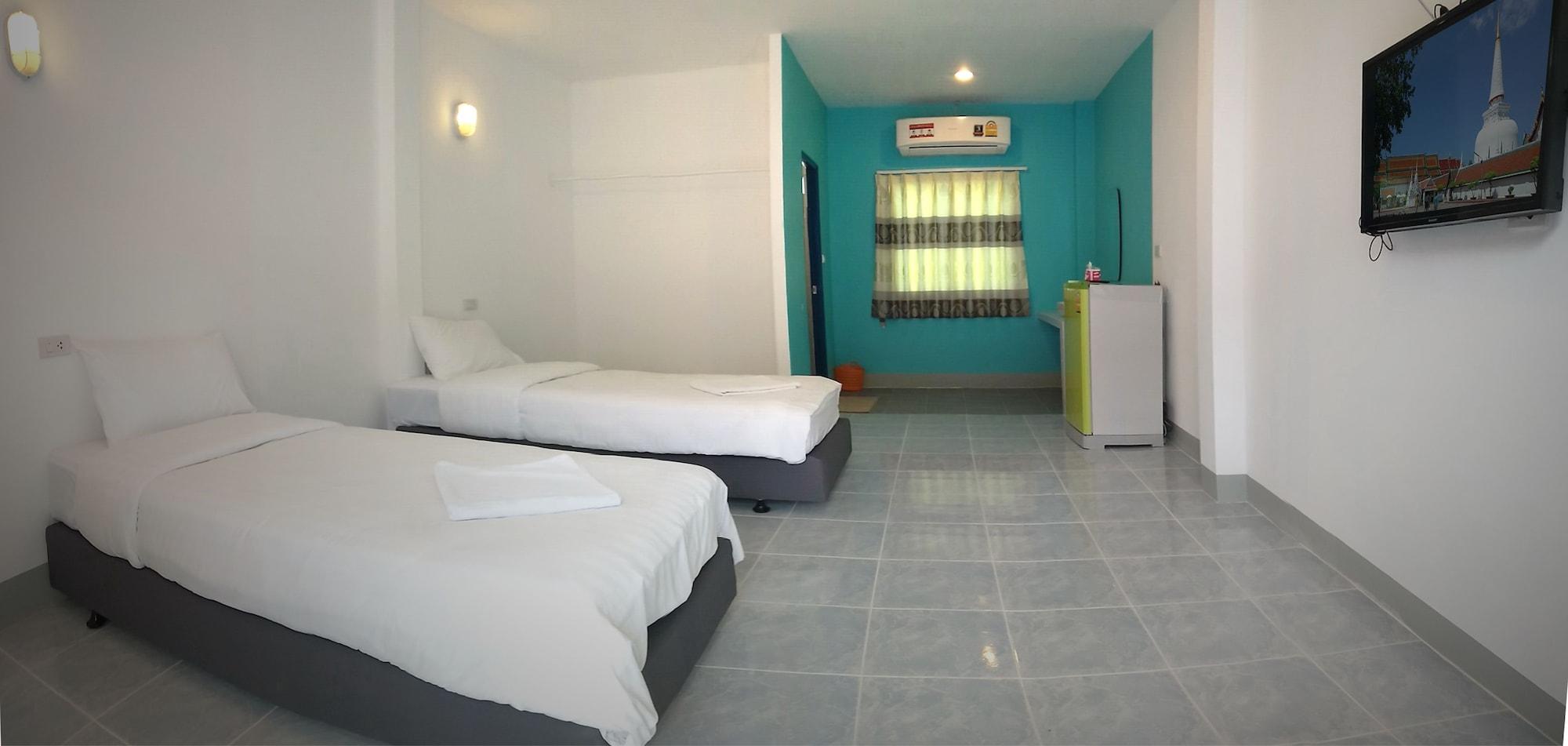 Blue Hip Apartment Nakhon Sri 5/13
