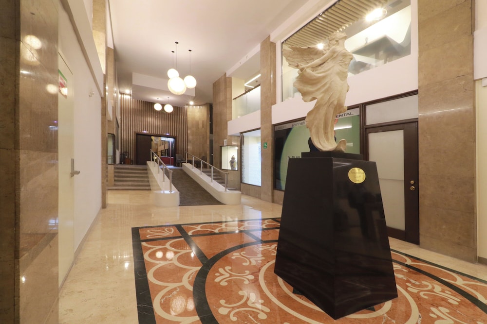 Holiday Inn & Suites Guadalajara Centro Historico 7/50