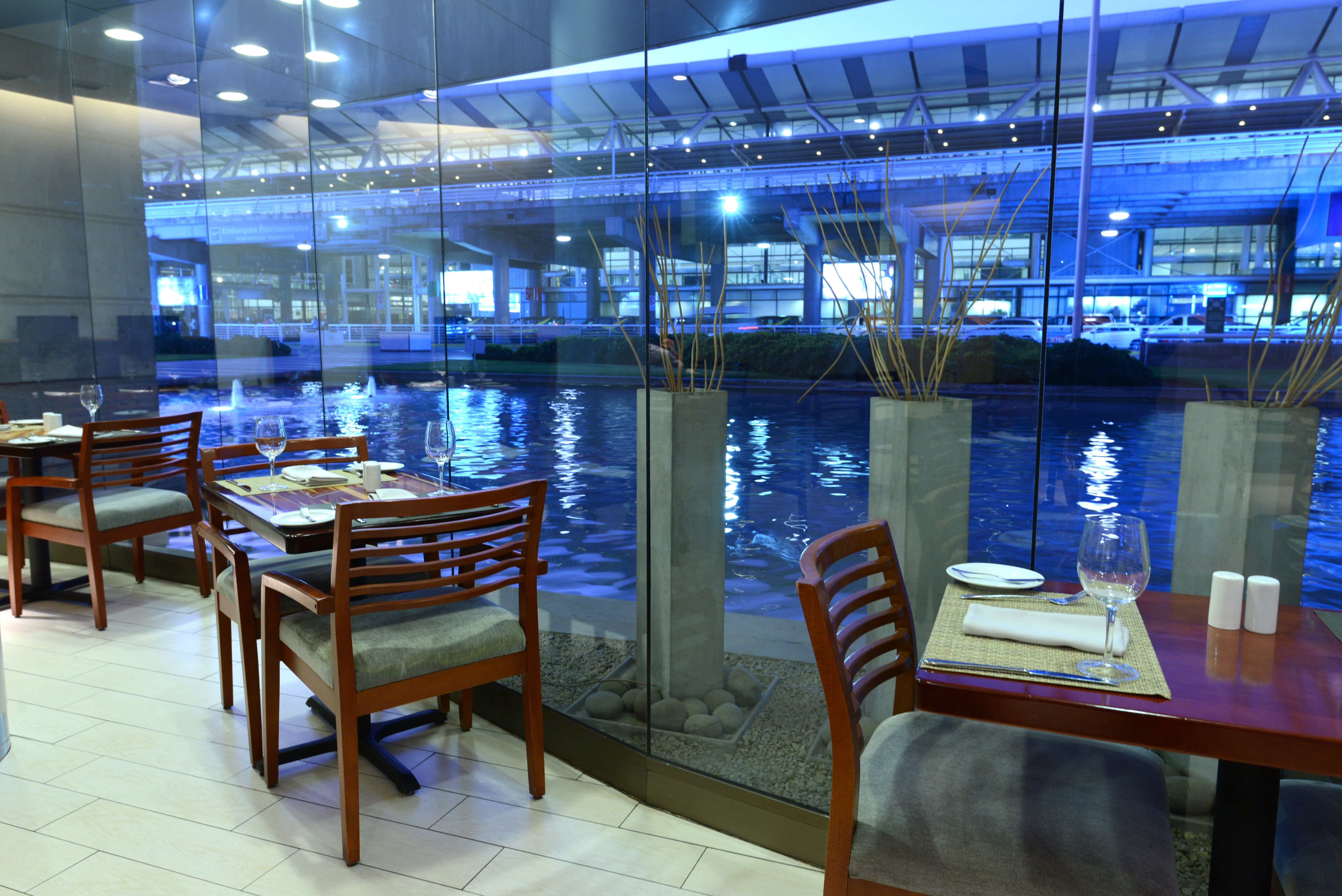 Holiday Inn Santiago Airport 63/75