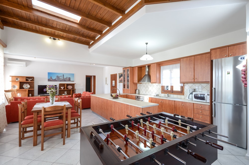 Naxos Cottage 3/50