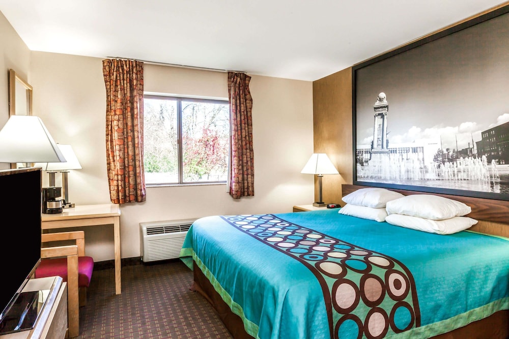 Super 8 by Wyndham Liverpool/Clay/Syracuse Area 5/21