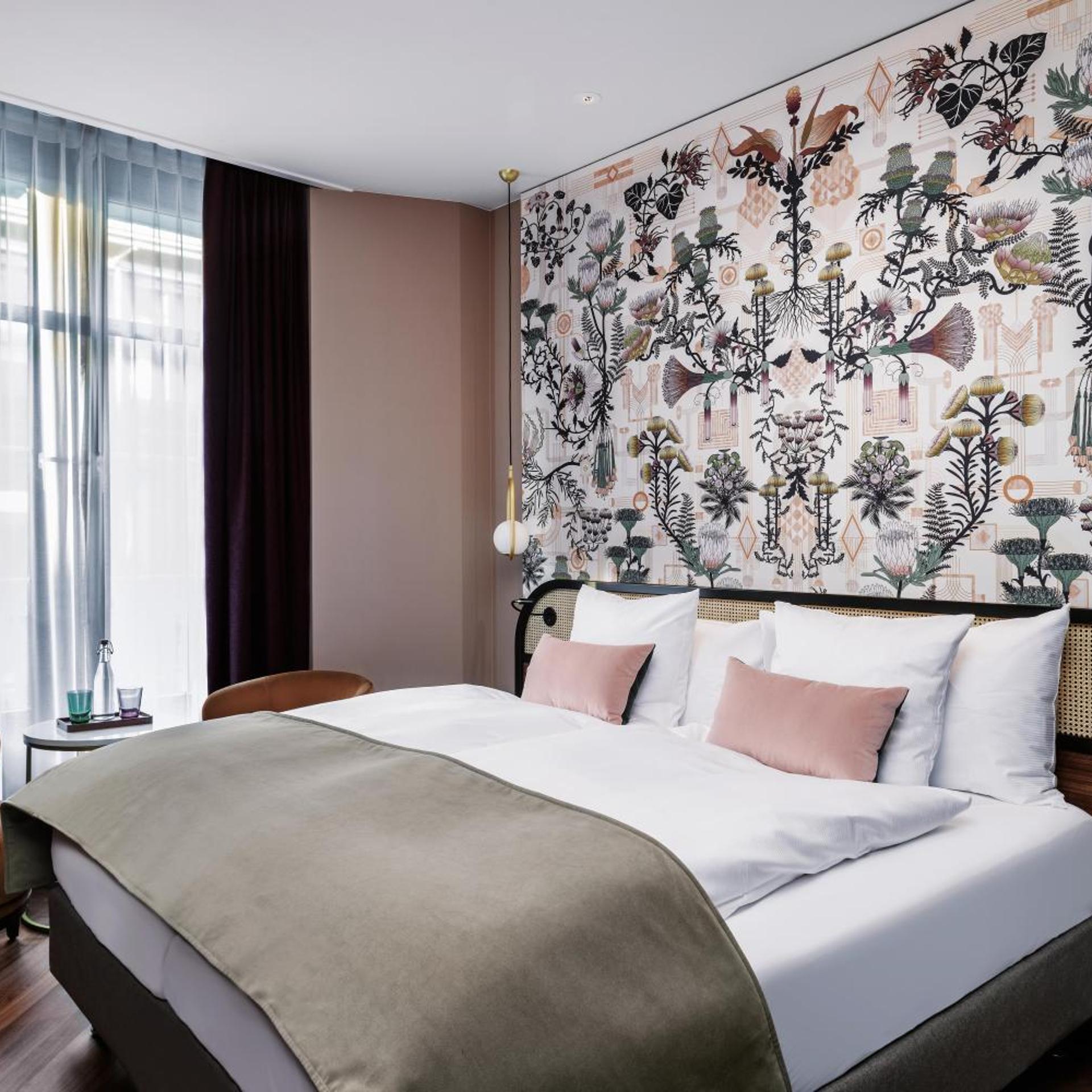 Standard, Double or Twin Bed