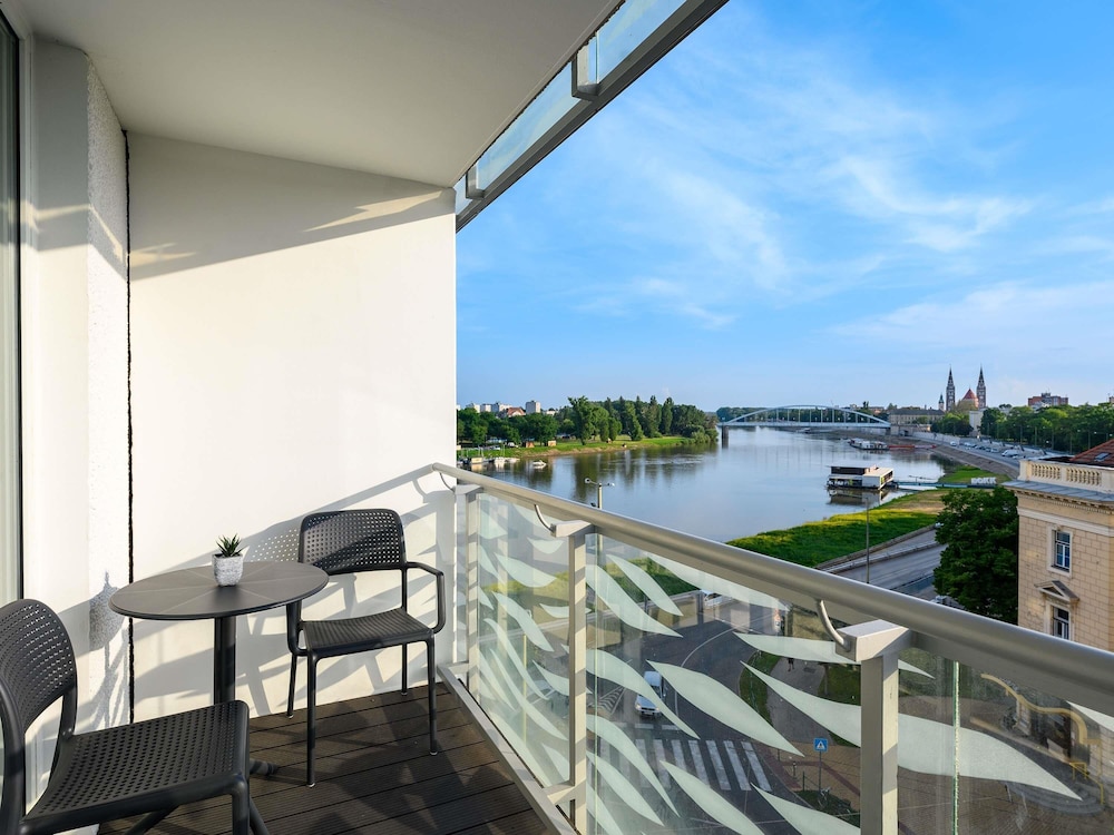 Novotel Szeged 64/67