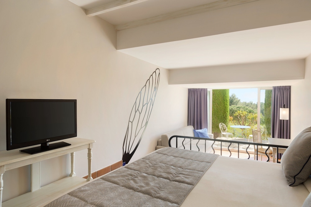 غرفة عائلية، Le Fregate Provence 3/4