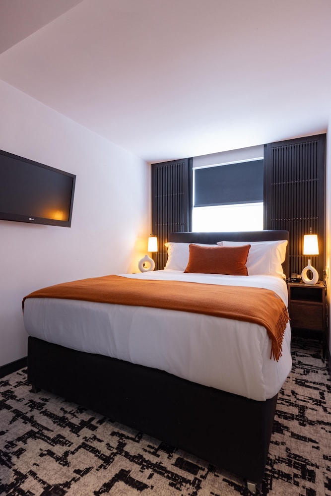 La Suite West - Hyde Park 7/50