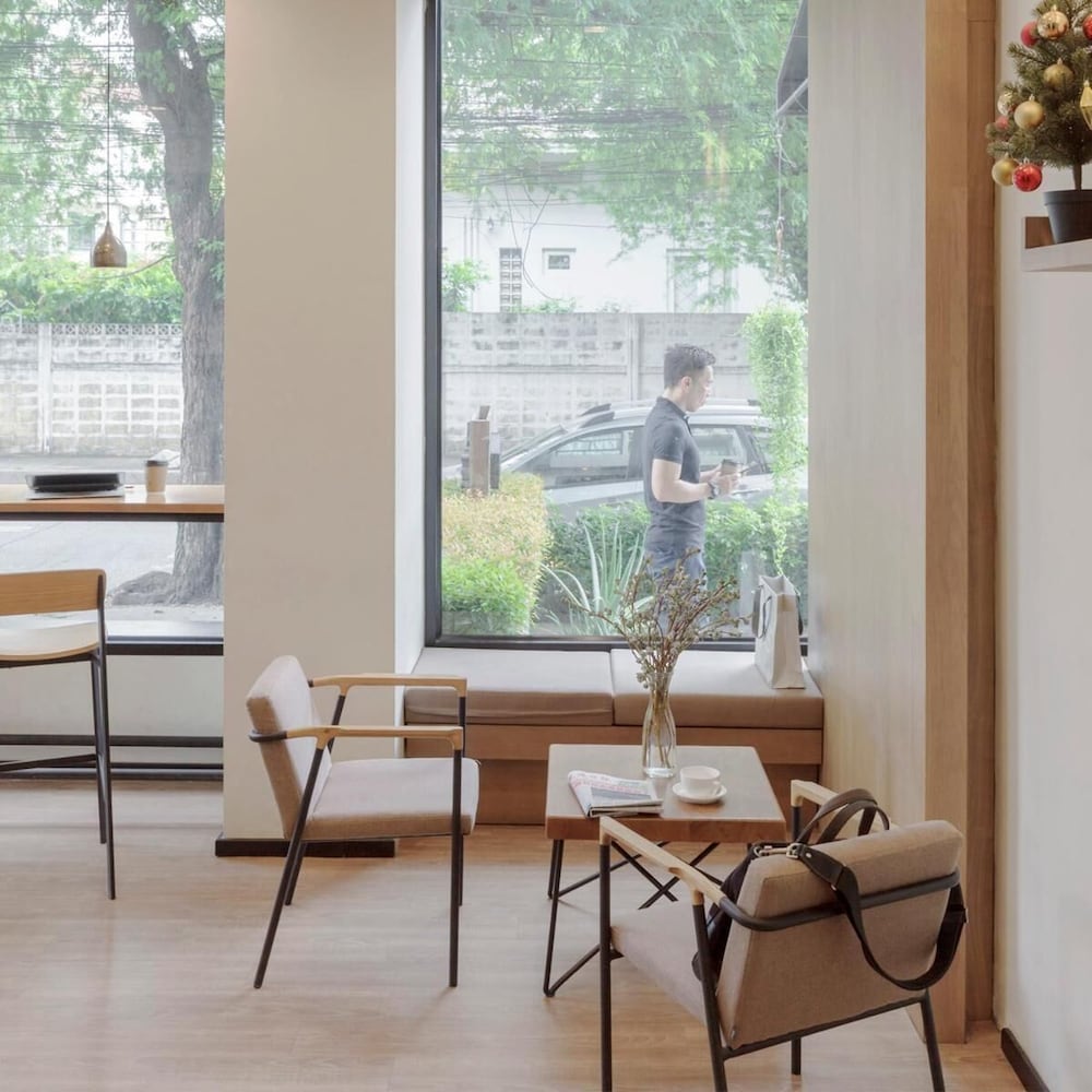 @Home Residence 44/49