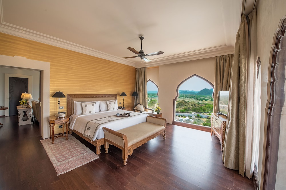 Fairmont Jaipur 11/50