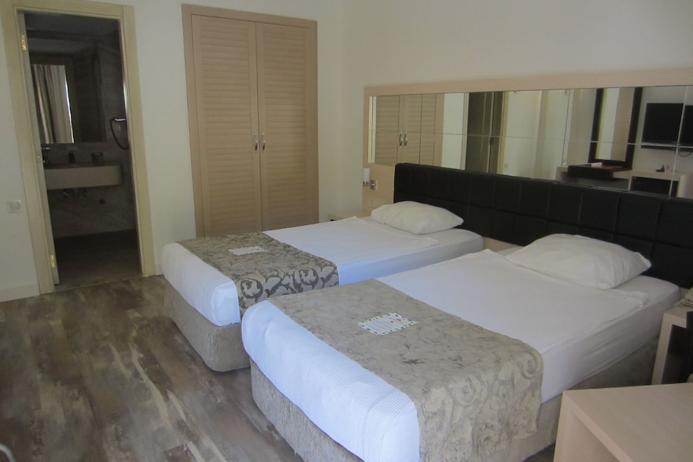 Hotel Golden Lotus 9/39