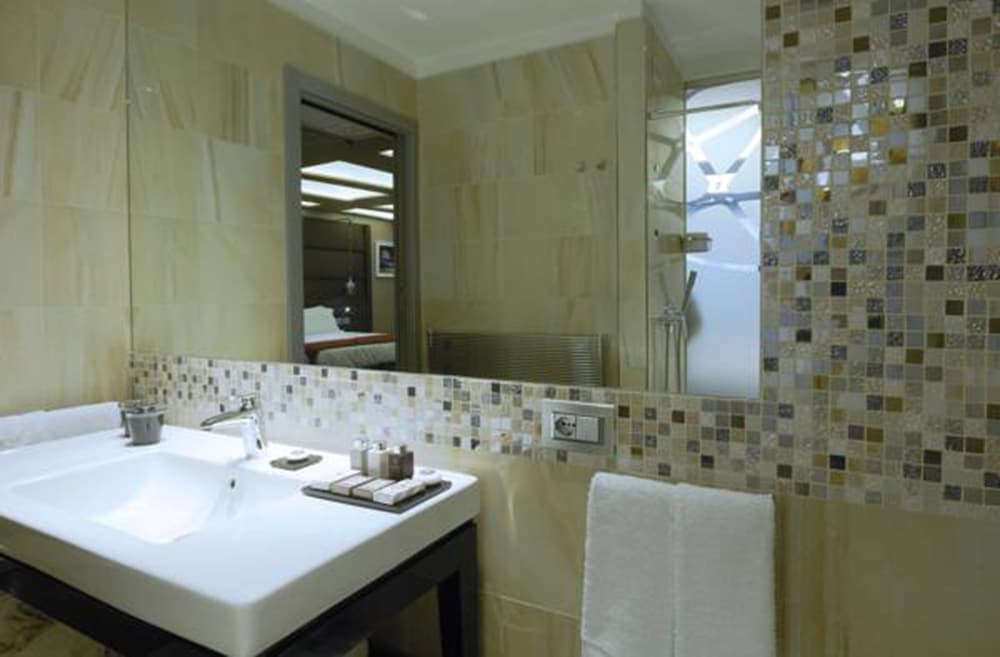 Classic, Double Bed, Harry's Bar Trevi Hotel & Restaurant 3/3