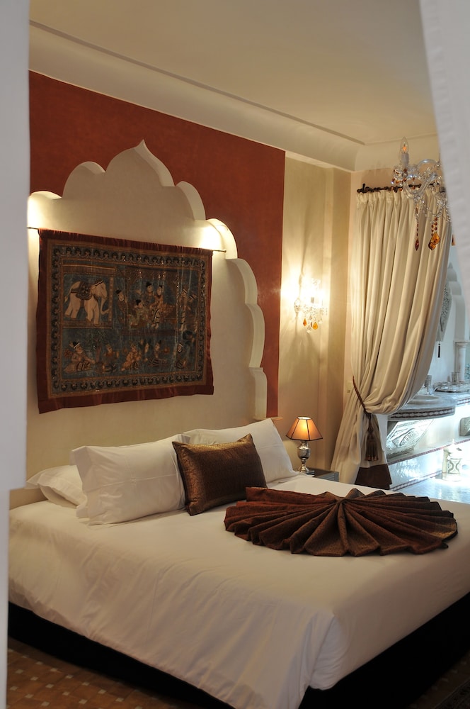 Imperial, Suite, Queen Bed