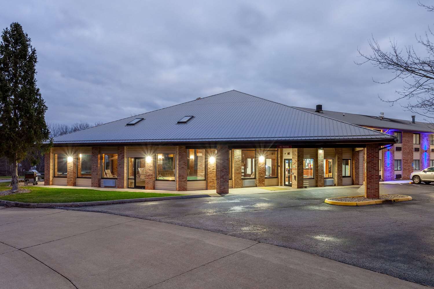 Days Inn by Wyndham Wooster in WOOSTER - OH