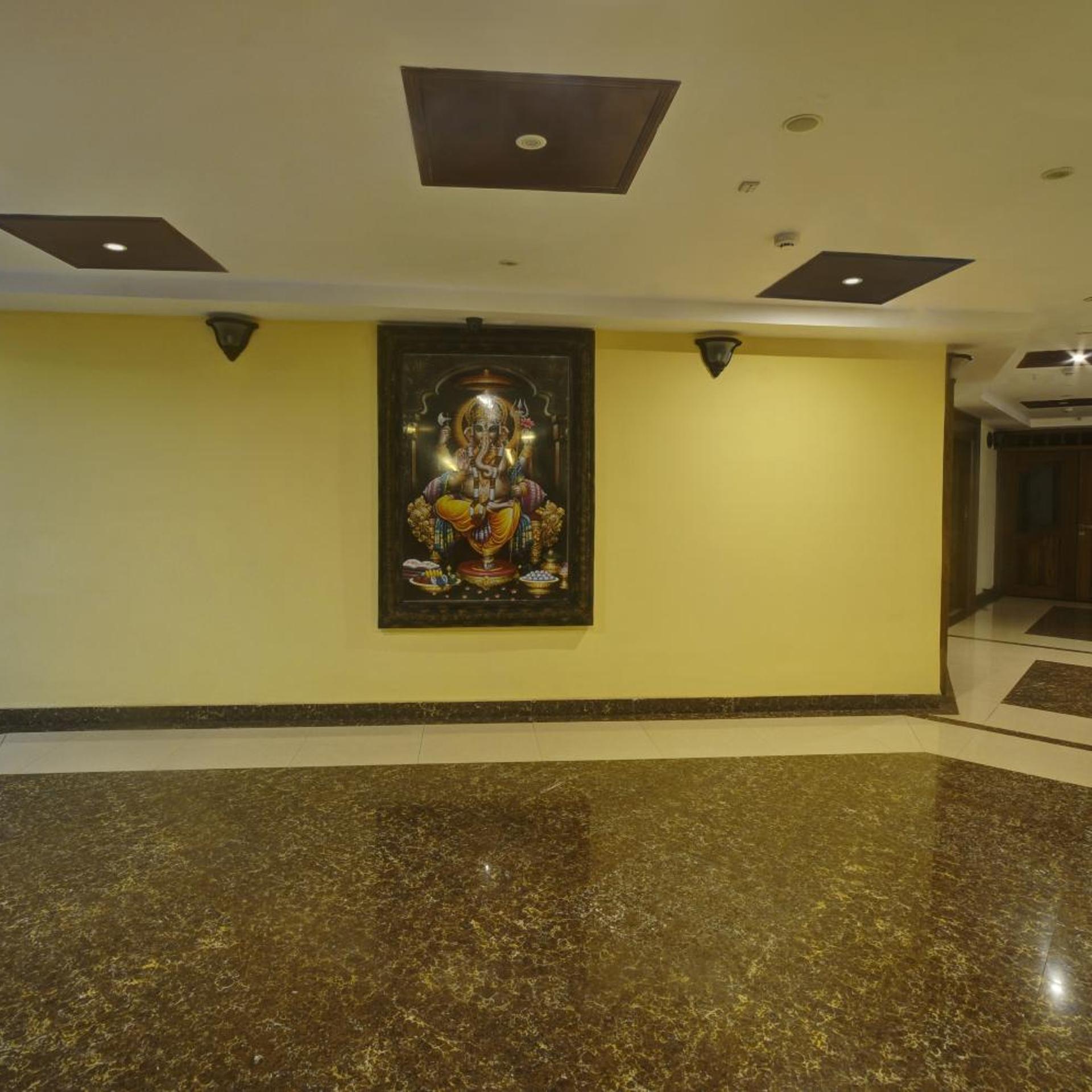 Oyo Premium Nayapalli Irc Village 6/72