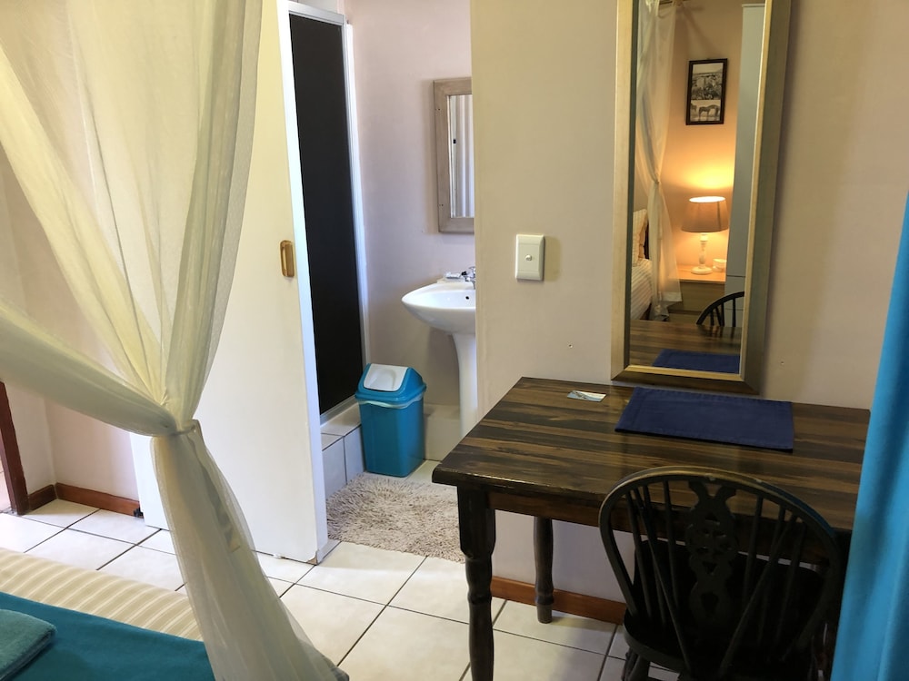 Fisherhaven Traveller s Lodge 28/50