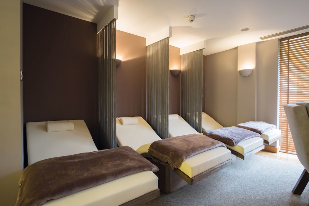 Thorpe Park Hotel And Spa 25/69