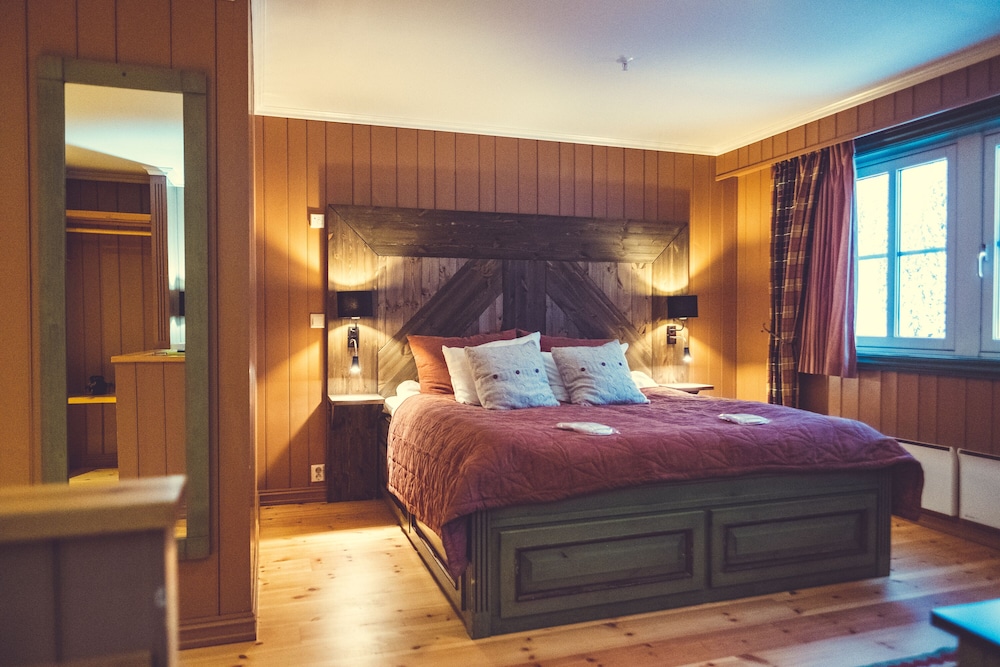 Gudbrandsgard Hotel 11/50