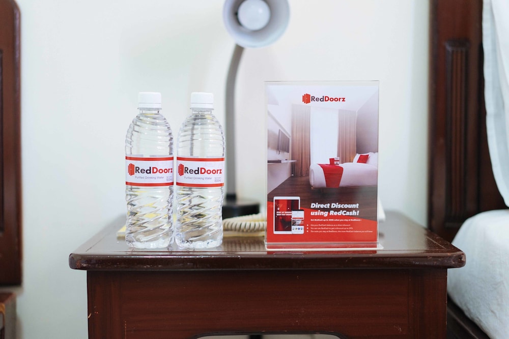Reddoorz Plus Poblacion District Davao 6/32