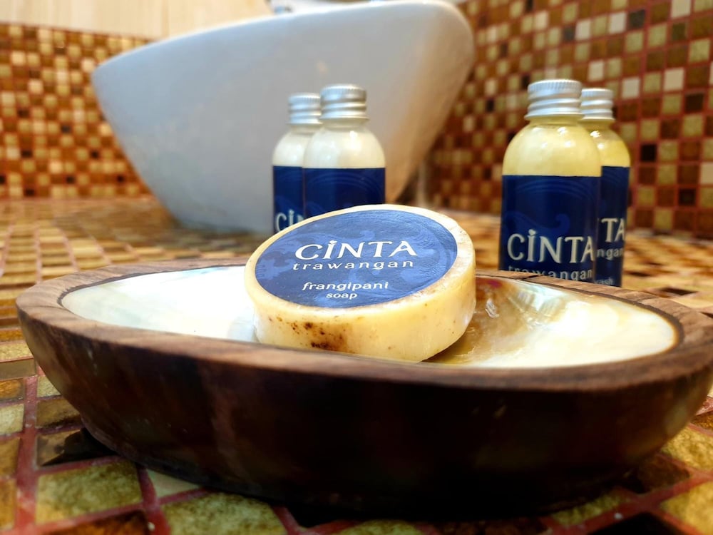 Cinta Cottages 16/44