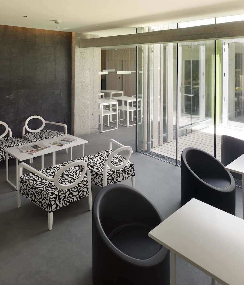 Hotel Moure 27/50