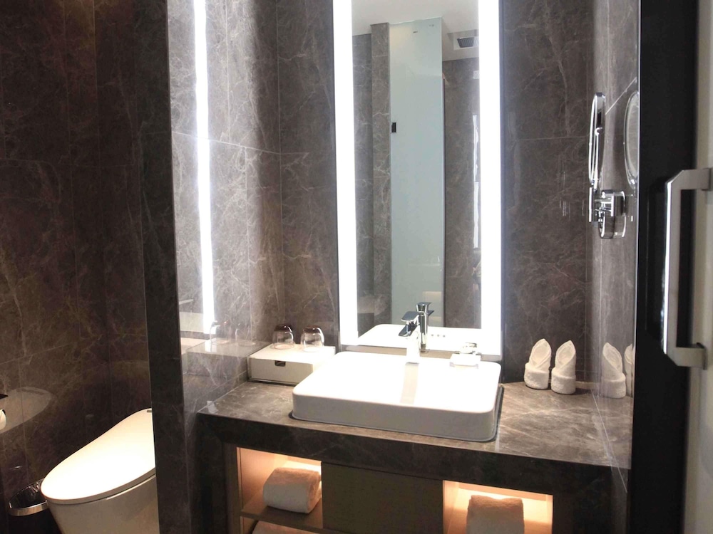 Mercure Xian Hi Tech Zone 58/60