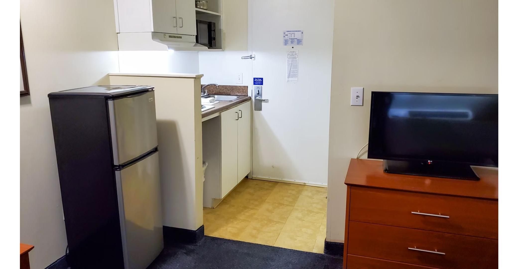Studio 6 Extended Stay - Richmond, VA - I-64 West 17/23