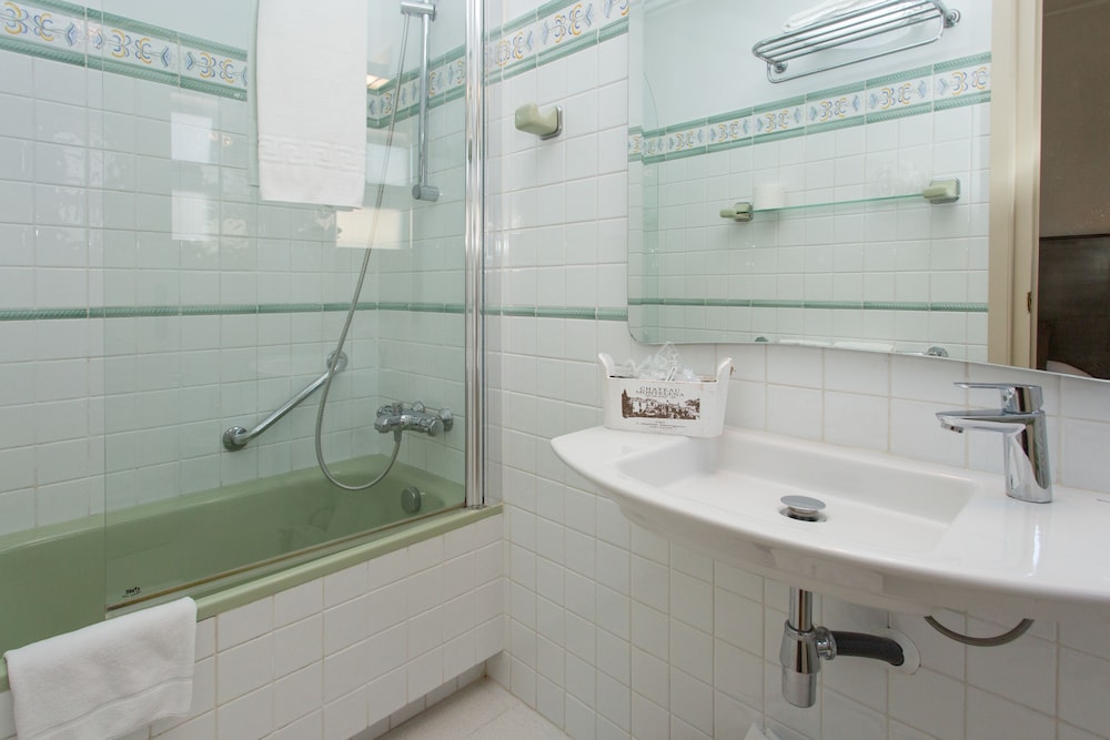 Hostal De La Plaaa 45/49