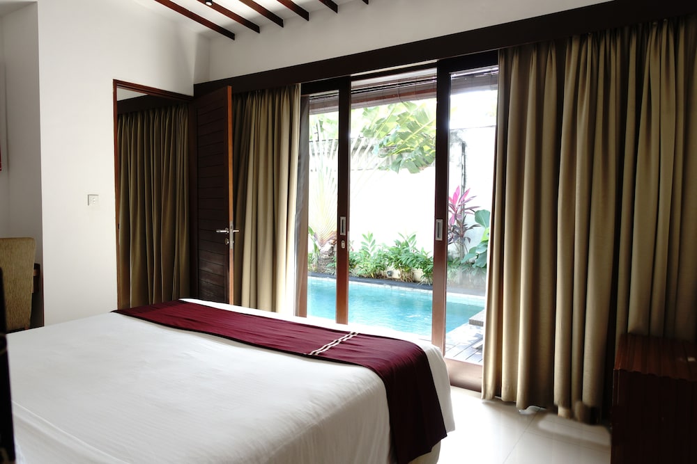 1 BEDROOM, VILLA, PRIVATE POOL