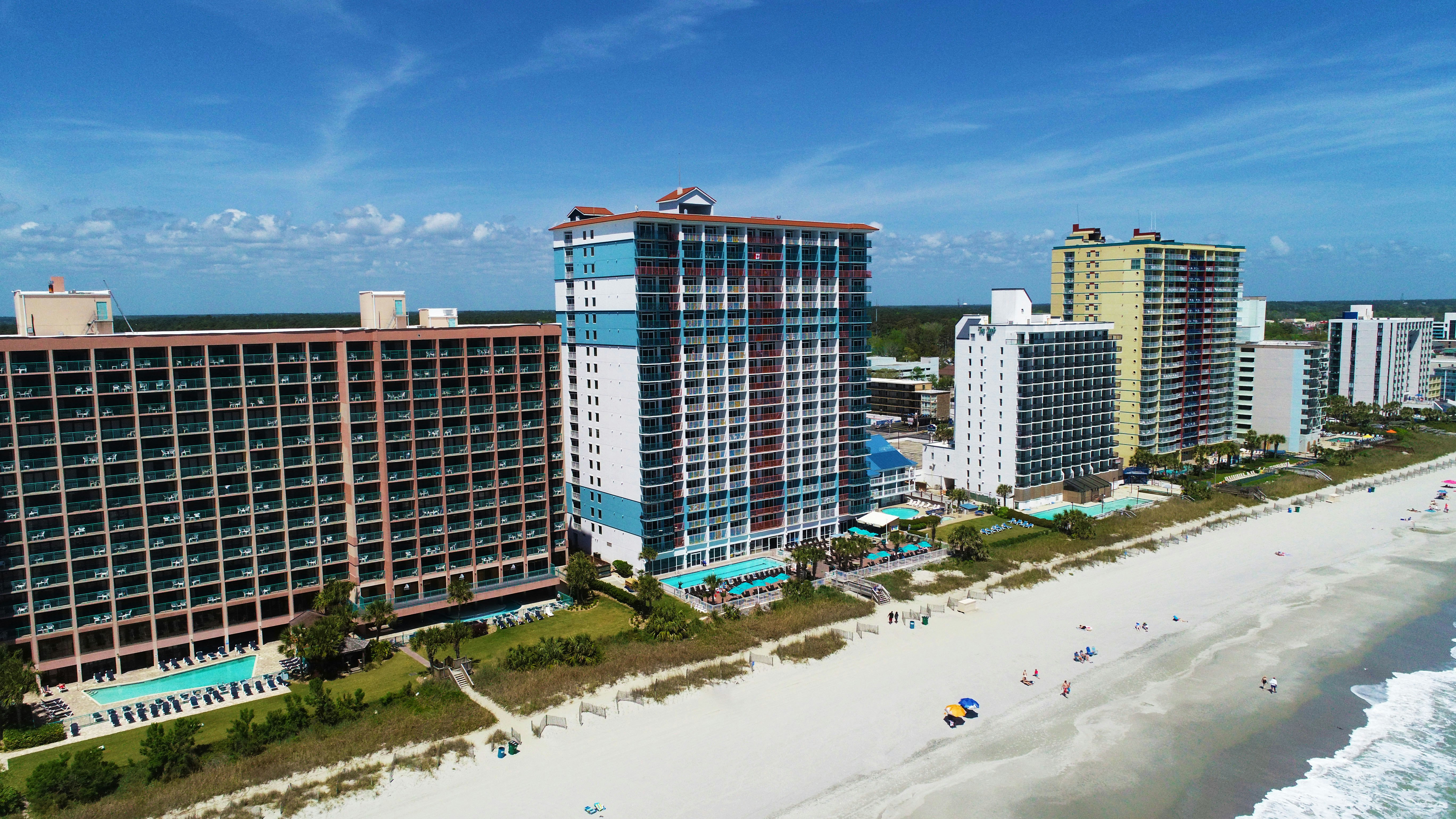 Paradise Resort 35/36