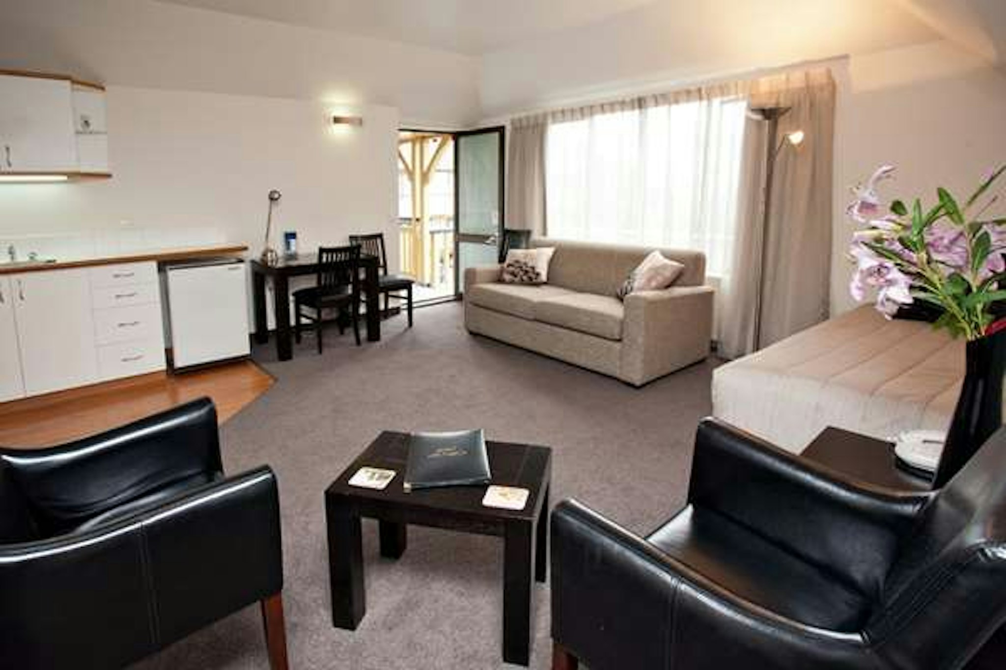 Cable Court Motel 27/37