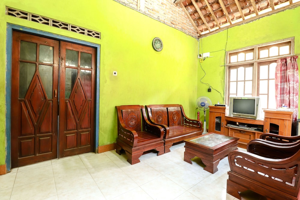 Kasmiyem Homestay by ZUZU 24/31