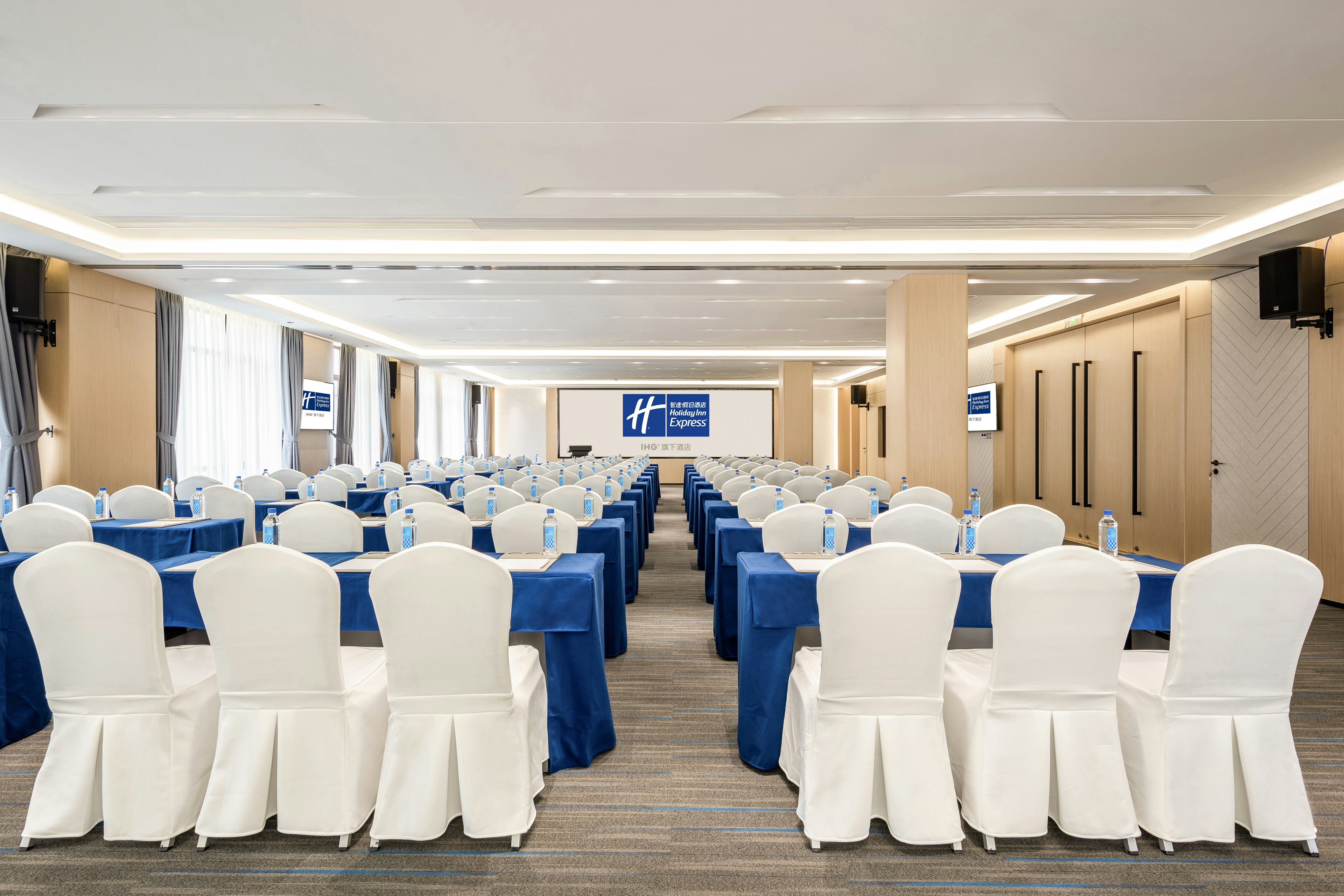 Holiday Inn Express Jinjiang Anhai 23/36