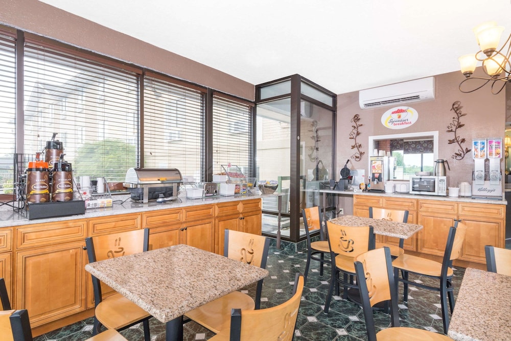Super 8 by Wyndham Corbin/London KY 15/18