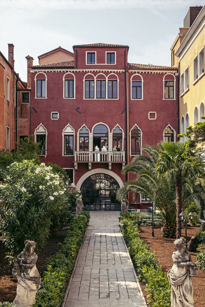 Il Palazzo Experimental 40/50