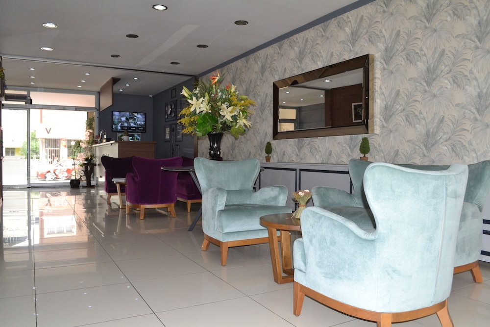 La Flora House Otel 26/35
