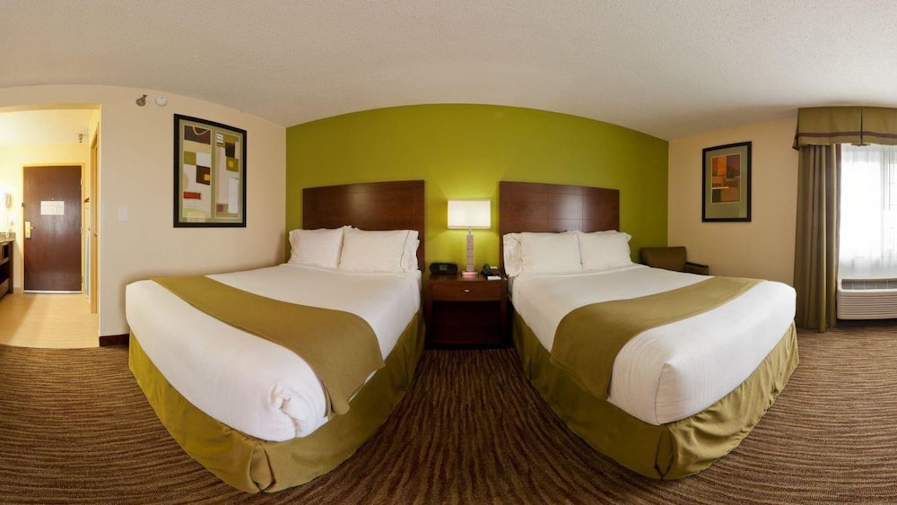 HOLIDAY INN EXPRESS BOWLING GREEN 21/72