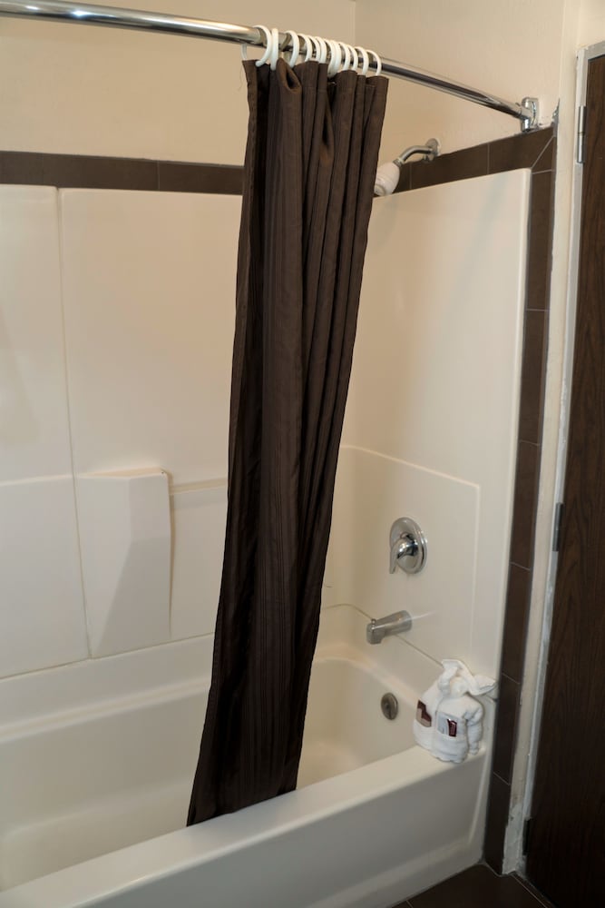 California Inn 22/41