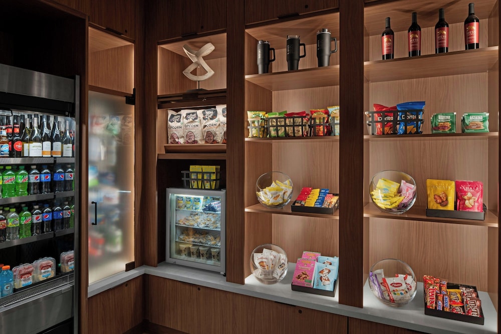 AC Hotel by Marriott Lansing University Area 33/49
