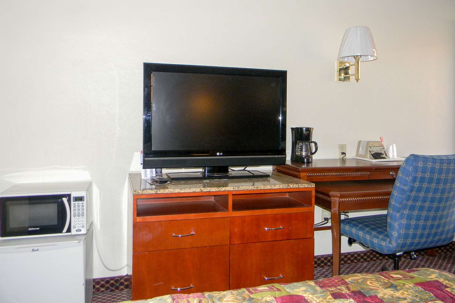 Downtown Inn Wenatchee 10/13