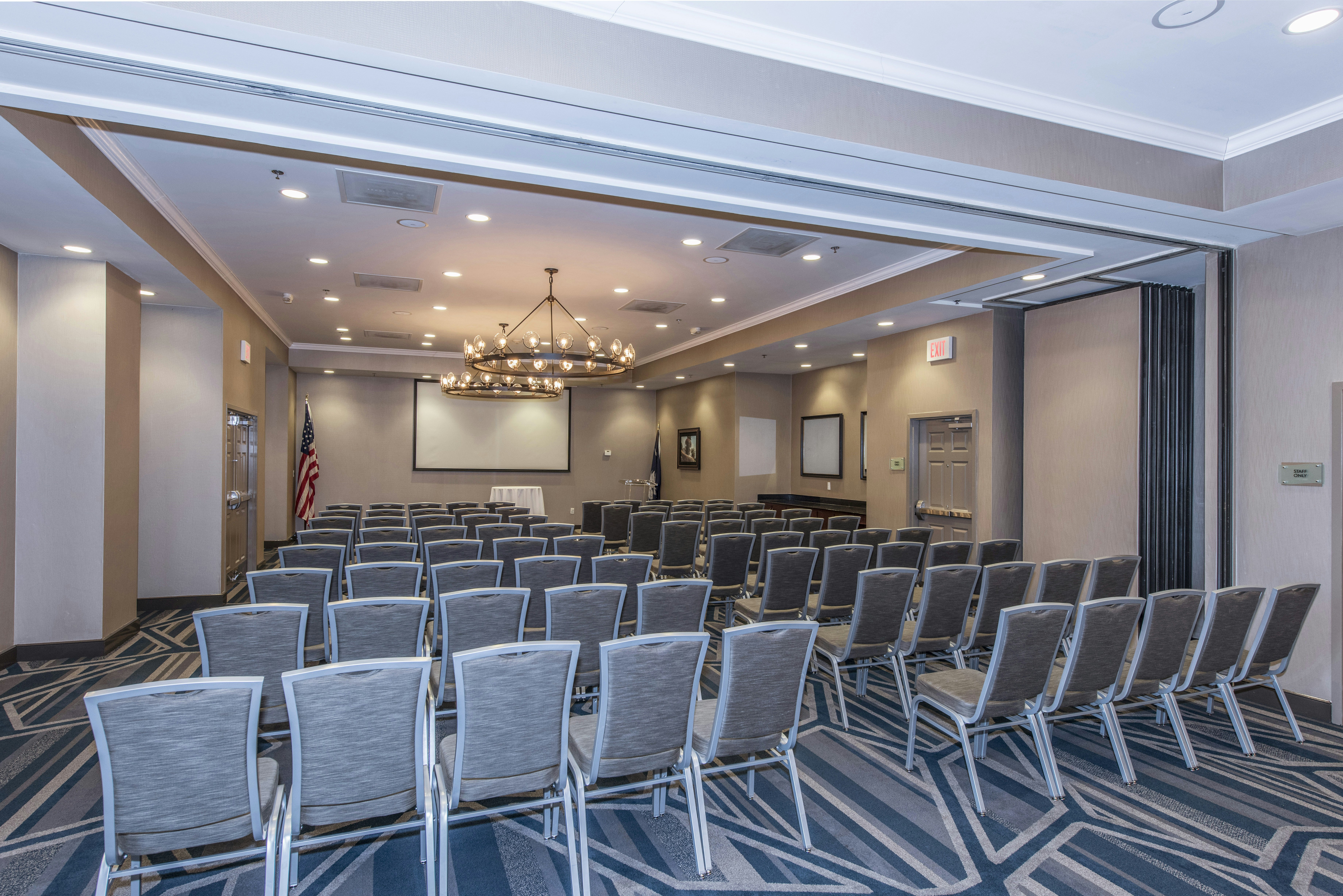 Doubletree By Hilton North Charleston Convention Center 27/32