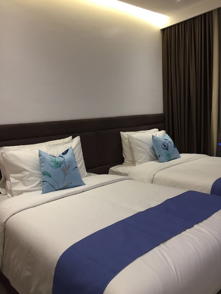 White Breeze Palawan Boutique Hotel 18/69