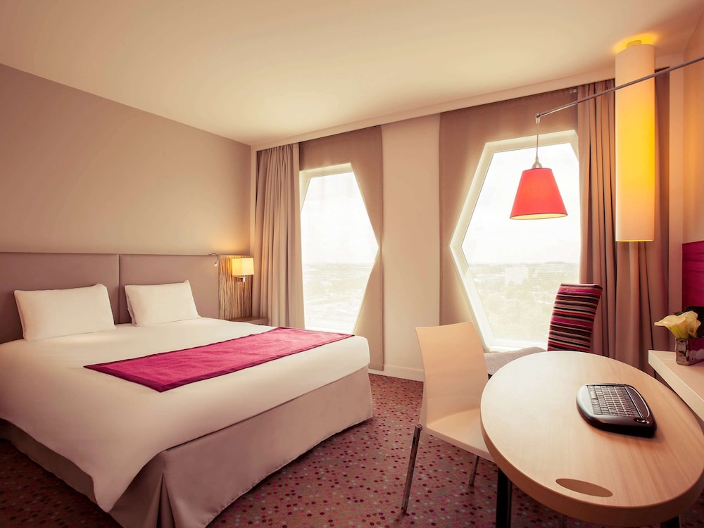 MERCURE PARIS ORLY RUNGIS 10/71