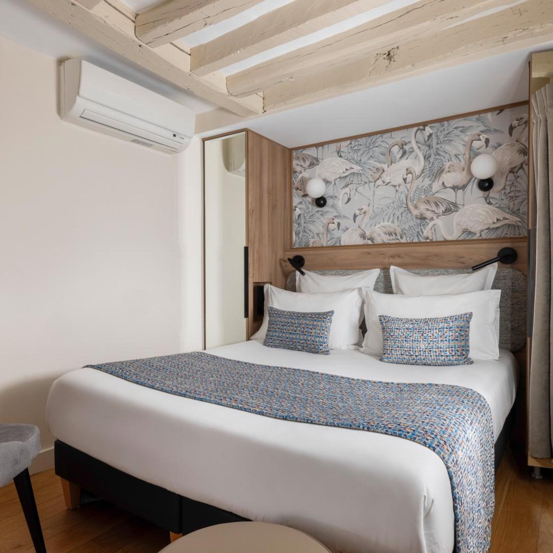 Standard, Double Bed
