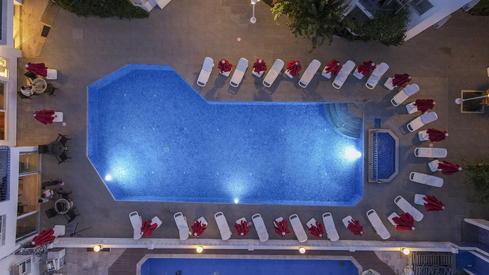Serhan Hotel 4/35