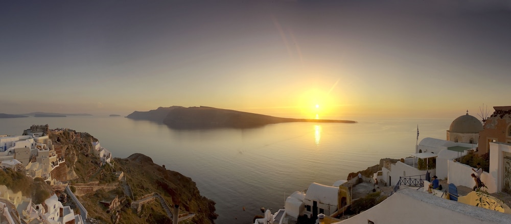 Oia Castle Luxury Suites by Art Maisons 41/50