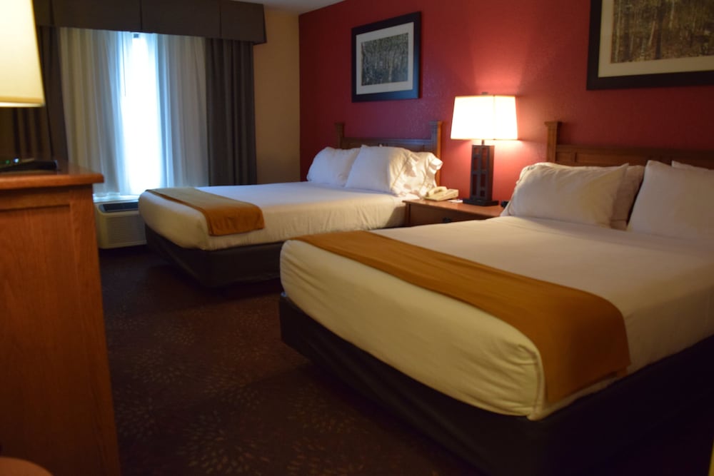 Holiday Inn Express Hocking Hills Logan 23/72