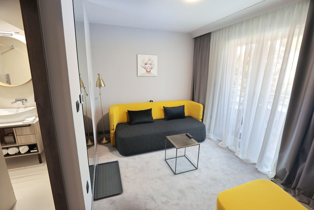 Hotel Milenij 24/38