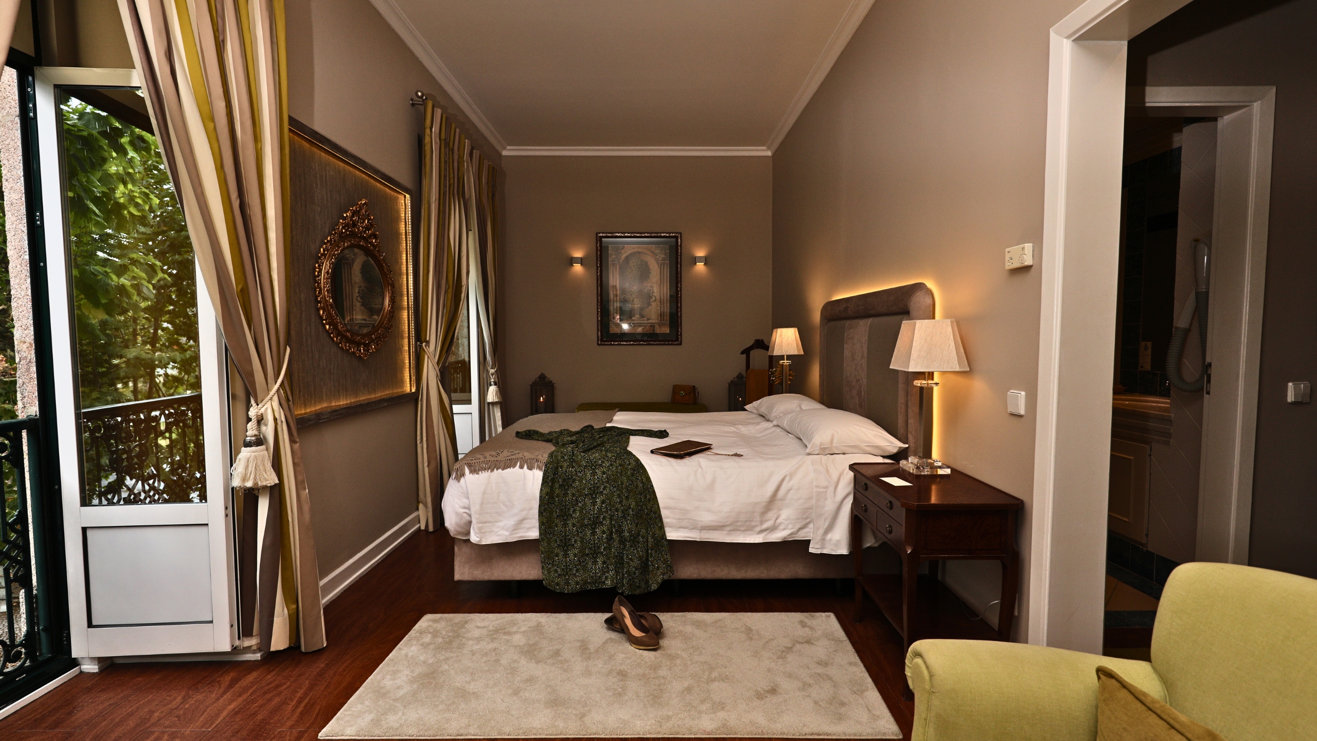 rooms