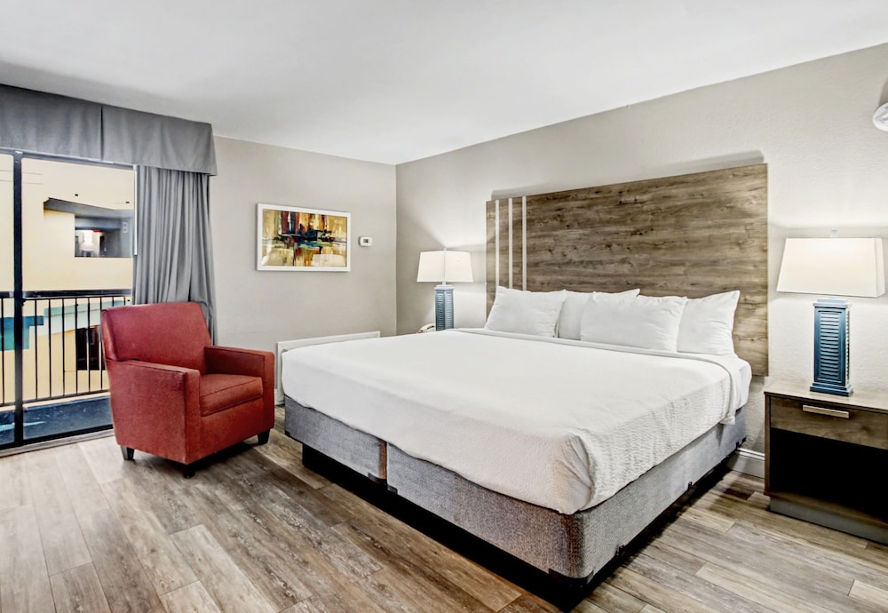 Carolinian Beach Resort in Myrtle Beach by Vacasa 39/50