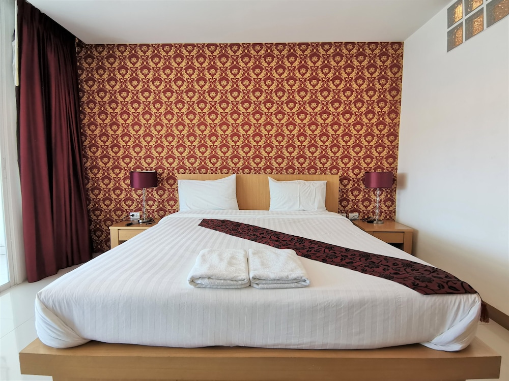 LE DESIR RESORTEL 10/28