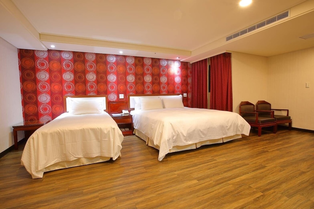Chuanfu Hotel 16/35